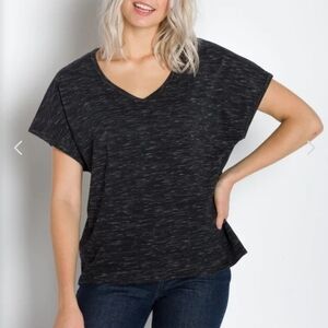 Daisy Women's Short Sleeve Relaxed V-Neck Slub Knit Top Size S